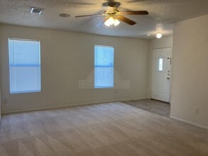 4307 Windcrest Dr in Killeen, TX - Building Photo - Building Photo