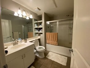 1801 E Katella Ave in Anaheim, CA - Building Photo - Building Photo