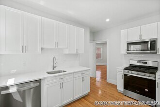 68 Bakersfield St in Boston, MA - Building Photo - Building Photo