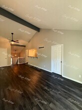 6453 Hallet St in Shawnee, KS - Building Photo - Building Photo