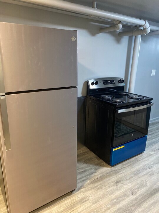 4865 W Concord Pl, Unit Basement in Chicago, IL - Foto de edificio