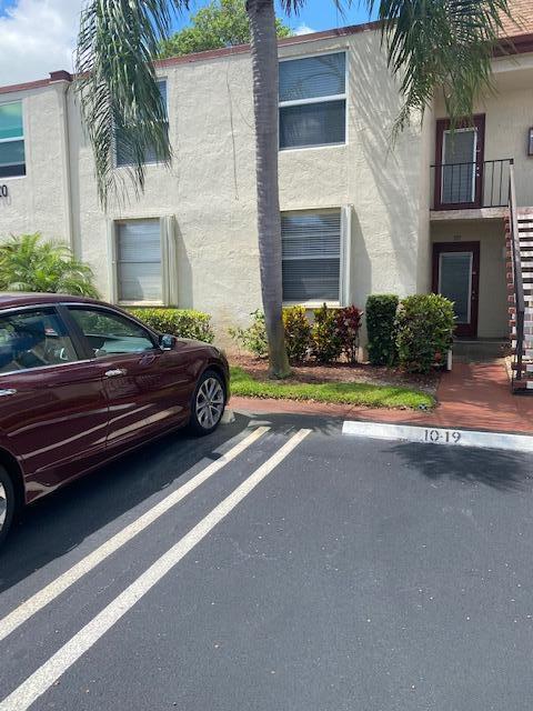 10 Willowbrook Ln in Delray Beach, FL - Building Photo