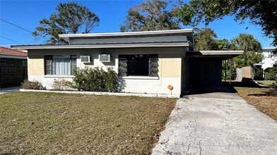 2323 Belmar Dr in Belleair Bluffs, FL - Building Photo - Building Photo