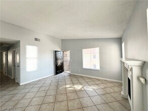 5096 Spencer St in Las Vegas, NV - Building Photo - Building Photo