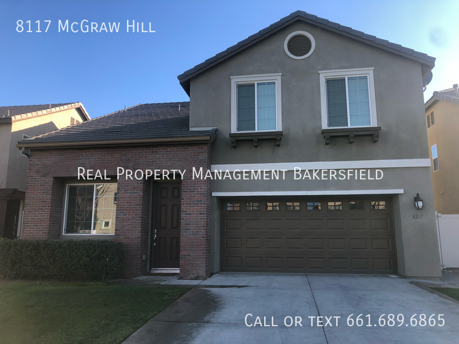 8117 Mcgraw Hill Dr in Bakersfield, CA - Building Photo