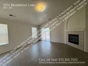 2074 Briarwood Ln in Las Cruces, NM - Building Photo - Building Photo