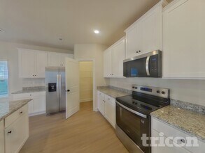 7114 Jerimoth Dr in Charlotte, NC - Foto de edificio - Building Photo