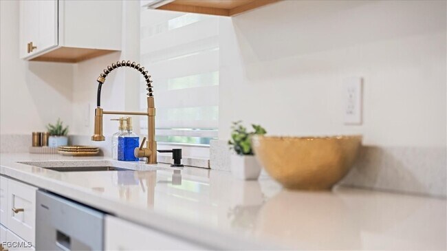 27585 Imperial Shores Blvd in Bonita Springs, FL - Building Photo - Building Photo