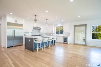 345 Reef Rd in Fairfield, CT - Building Photo - Building Photo