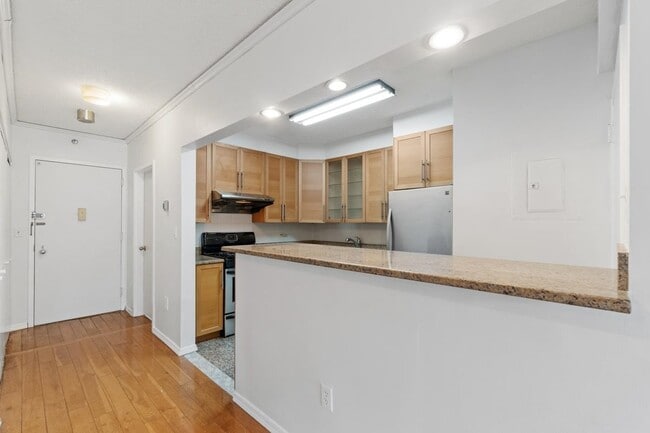 property at 45 River Dr S