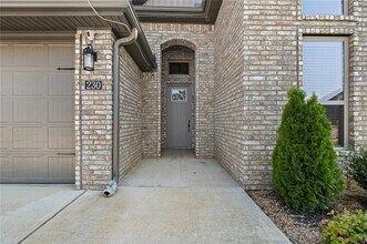 230 Bequette Ln in Centerton, AR - Building Photo - Building Photo
