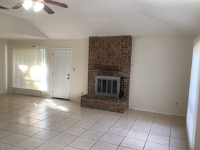 109 Lake Forest Blvd in Daphne, AL - Building Photo - Building Photo