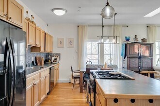 275 River St, Unit 3 in Cambridge, MA - Building Photo - Building Photo