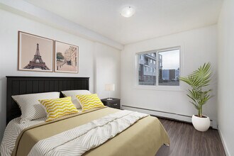 Marlborough Manor in Edmonton, AB - Building Photo - Building Photo