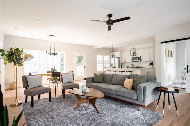629 Stokeswood Ave SE in Atlanta, GA - Building Photo - Building Photo