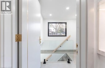174 Roxborough Ave in Hamilton, ON - Building Photo - Building Photo
