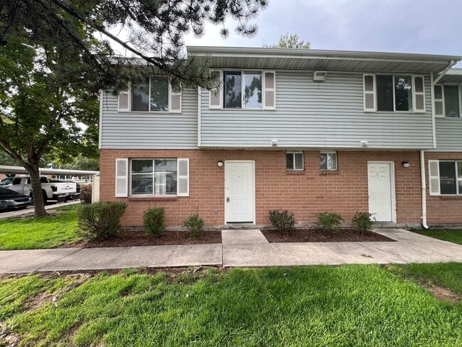 property at 2676 Ridgeland Park Dr