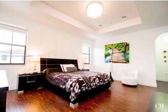 10067 NW 88th Terrace in Doral, FL - Building Photo - Building Photo
