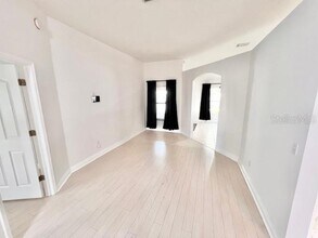 1652 E Houston Dr in Deltona, FL - Building Photo - Building Photo