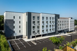 The New Durham in North Bergen, NJ - Building Photo - Building Photo