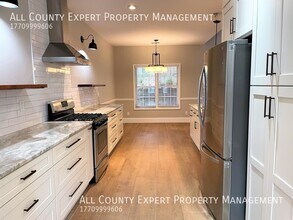 1635 River Oak Dr in Roswell, GA - Building Photo - Building Photo