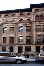 217 W 70th St in New York, NY - Building Photo - Building Photo