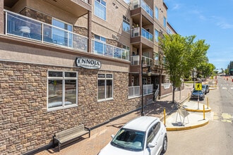 5 Perron St in St. Albert, AB - Building Photo - Building Photo