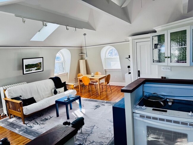 19 Chester St in Somerville, MA - Building Photo - Building Photo