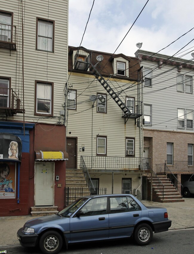 522 Mercer St in Jersey City, NJ - Building Photo - Building Photo