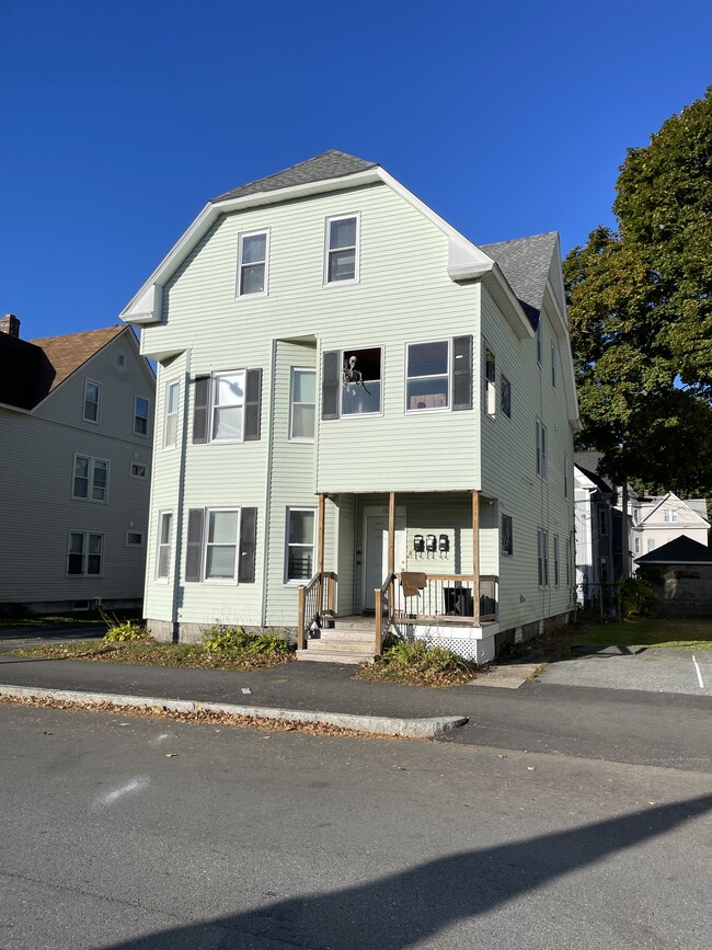 110 West St, Unit apartment 2