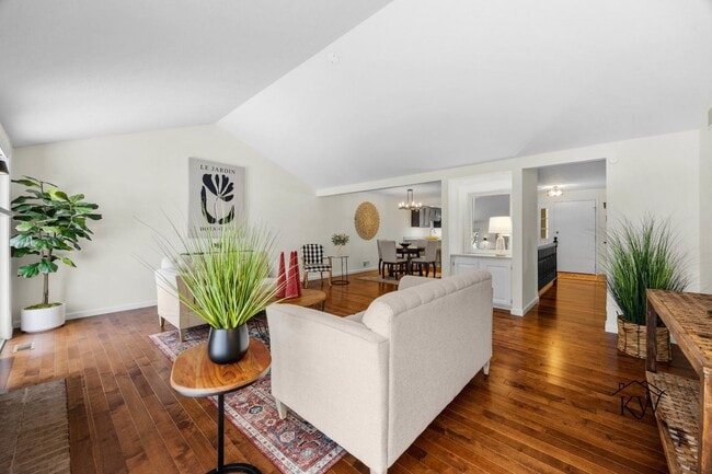 46 Creek Ridge in Pittsford, NY - Building Photo - Building Photo