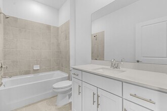 19617 Hinkley Dr in Estero, FL - Building Photo - Building Photo