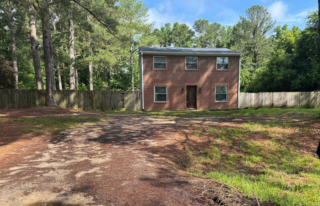 7444 Berkshire Downs Dr in Raleigh, NC - Building Photo
