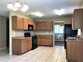 1461 Whooping Dr in Groveland, FL - Building Photo - Building Photo