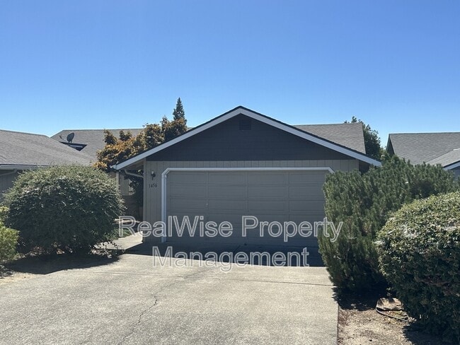 property at 1456 Cameo Ct