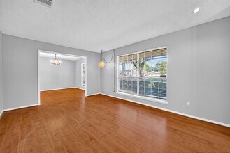 9602 S Petersham Dr in Houston, TX - Building Photo - Building Photo