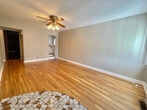 6046 S Melvina Ave in Chicago, IL - Building Photo - Building Photo