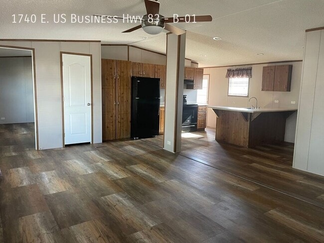 property at 1740 W Business Hwy 83