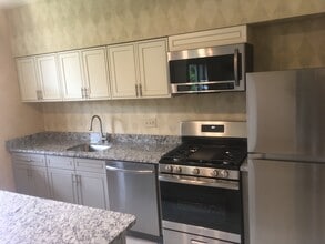 745 S Millvale Ave, Unit 1 in Pittsburgh, PA - Building Photo - Building Photo