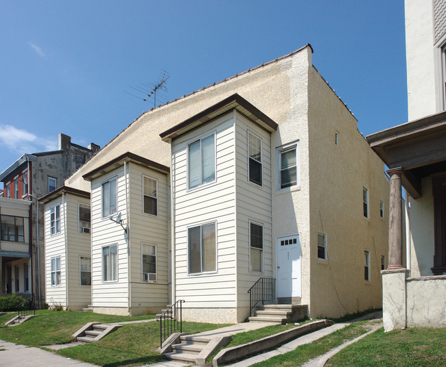 605-609 W Main St in Norristown, PA - Building Photo - Building Photo