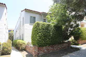 232 N Clark Dr in Beverly Hills, CA - Building Photo - Building Photo