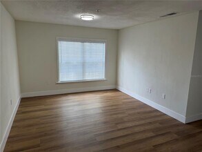2013 Dixie Belle Dr in Orlando, FL - Building Photo - Building Photo