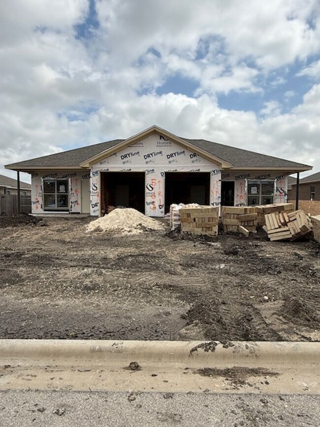 5903 Cordillera Dr
