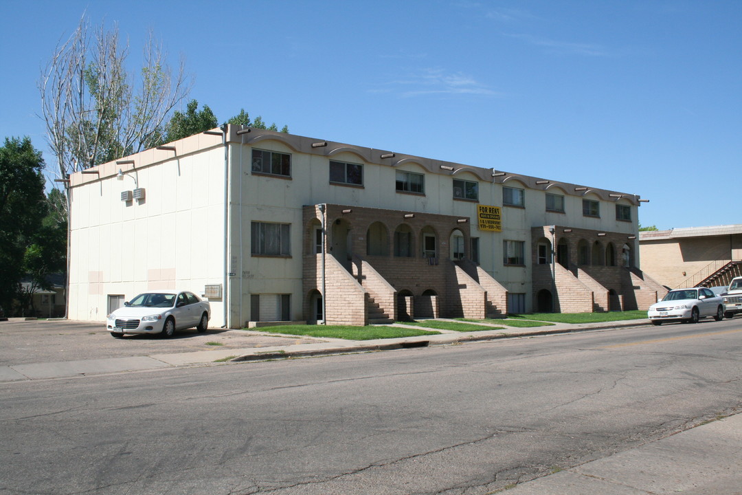 1820 30th St in Greeley, CO - Building Photo