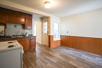 34 Joy St in Ludlow, MA - Building Photo - Building Photo