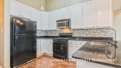 2329 W Harrison St in Chicago, IL - Building Photo - Building Photo