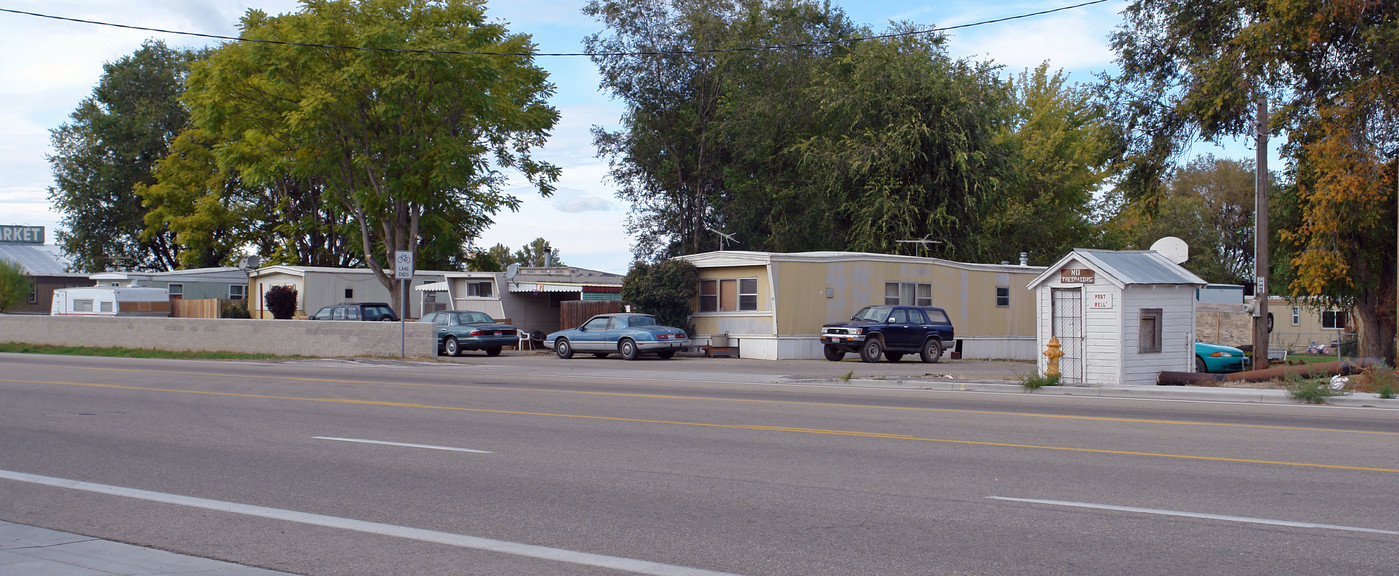 Karcher Village in Nampa, ID - Building Photo