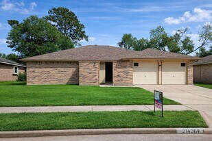 21406 Golden Dove Dr in Spring, TX - Building Photo