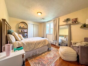 76 Dunboy St, Unit 2 in Boston, MA - Building Photo - Building Photo