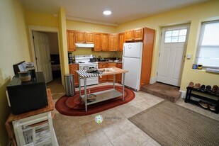 55 Park Dr, Unit G-3 in Boston, MA - Building Photo